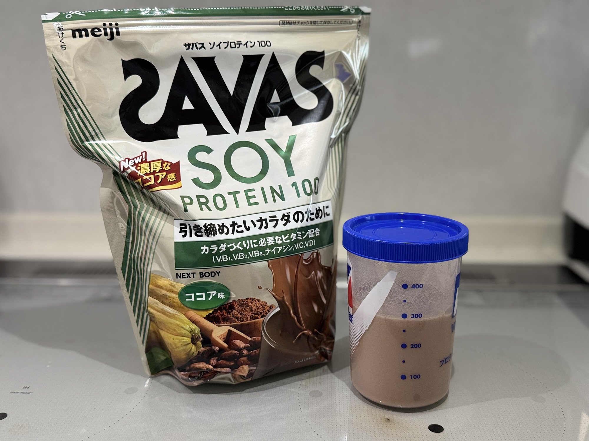 ザバス ソイプロテイン ココア味の実物。トレ後や朝のタンパク質補給に